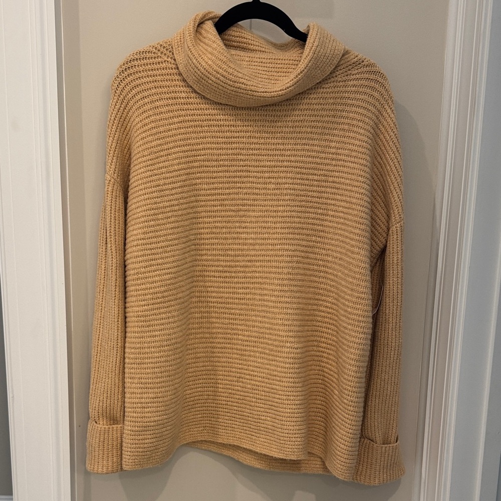 NWT Pilcro Warm soft Cowl Neck Sweater from Anthropologie -size Small